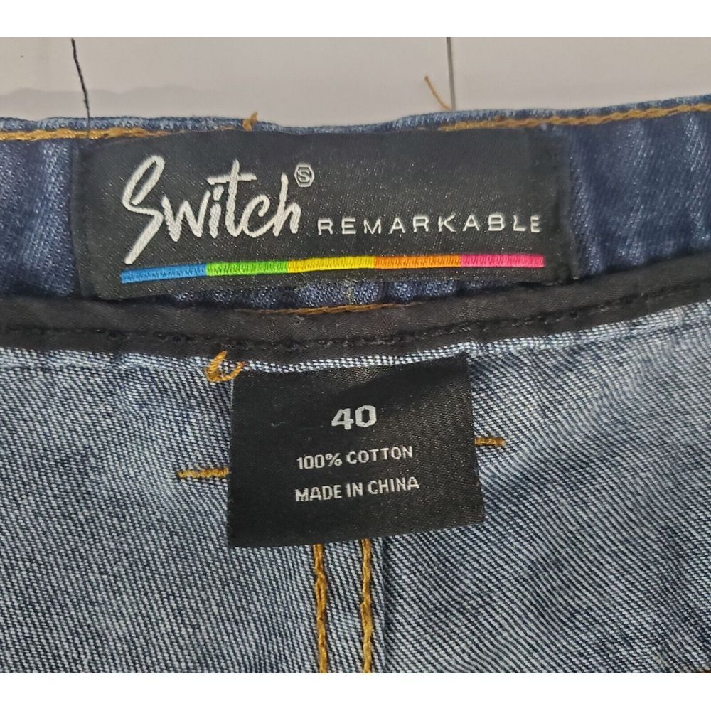Switch Remarkable Denim Shorts Mens Size 40 Distressed/Ripped Paint Splatter - Picture 2 of 4